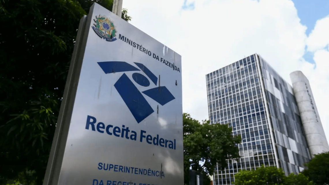 Entenda o papel da Receita Federal na arrecadação de tributos e saiba como evitar problemas fiscais